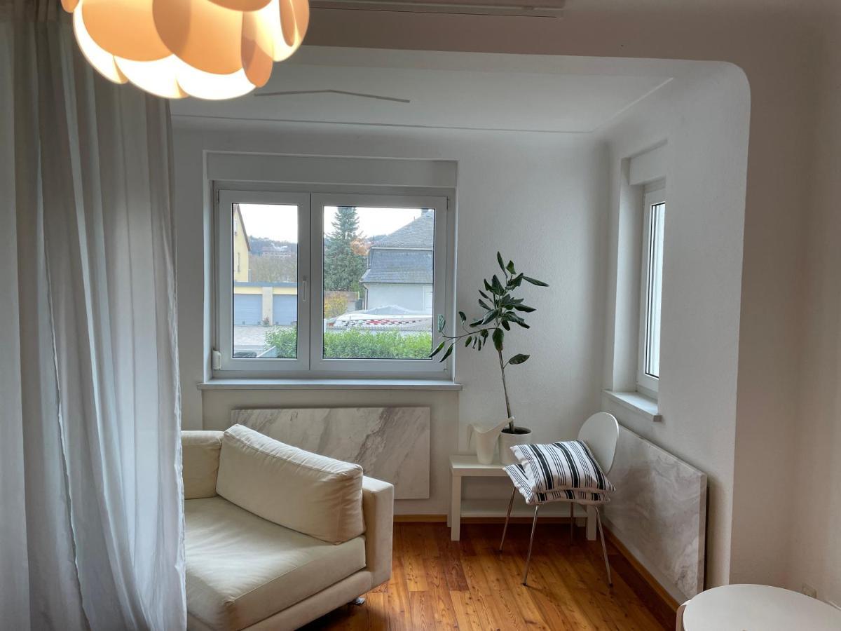 Altstadt Naehe 7 Min Fussweg Ueber Alte Maibruecke Zu Pension Mit Balkon & Garten, Ideal For Long Stay, Relocation Ochsenfurt Exterior foto